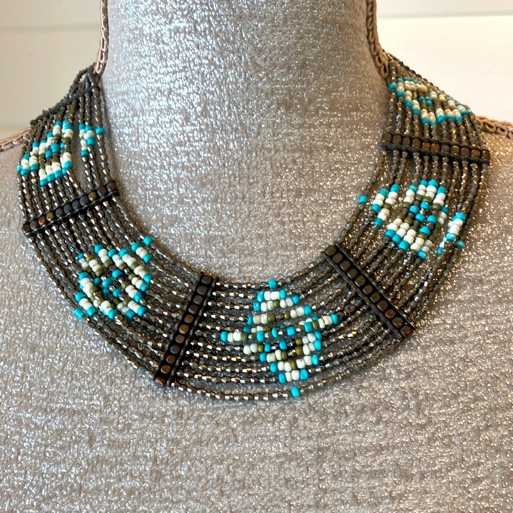 Diamond Pattern Beaded Statement Necklace EUC